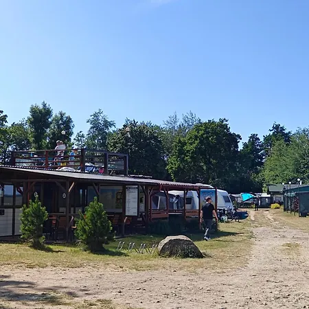3 Osobowa Przyczepa Hawaii Surfing Na Surfcamp Retowo, Kuchenka I Lodowka, Wypozyczalnia Windsurfingu, 50min Do Plazy W Slowinskim Pn, Idealna Dla Rowerzystow Retowo (Pomerania)